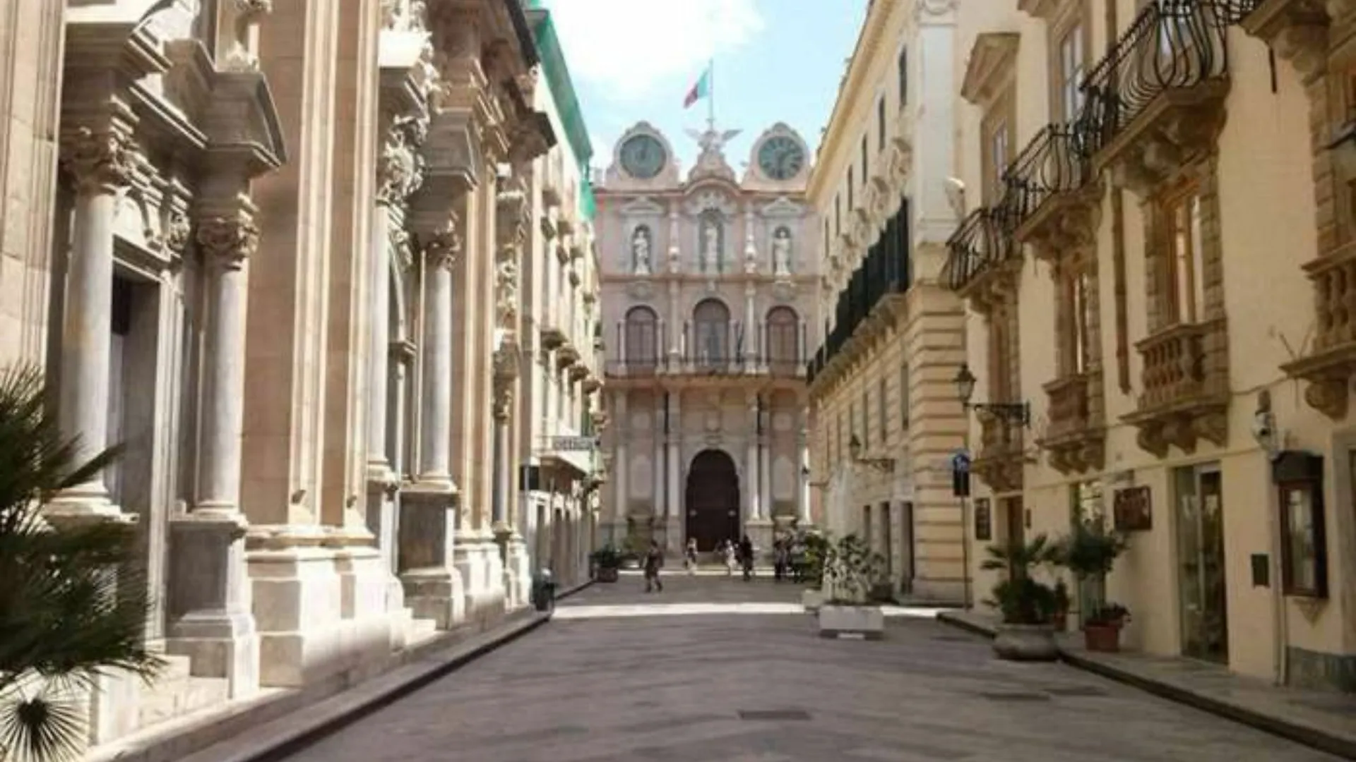 אפרטהוטל טרפאני Cortile Antico