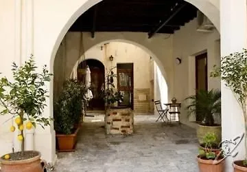 Cortile Antico Lejlighedshotel Trapani 2*,