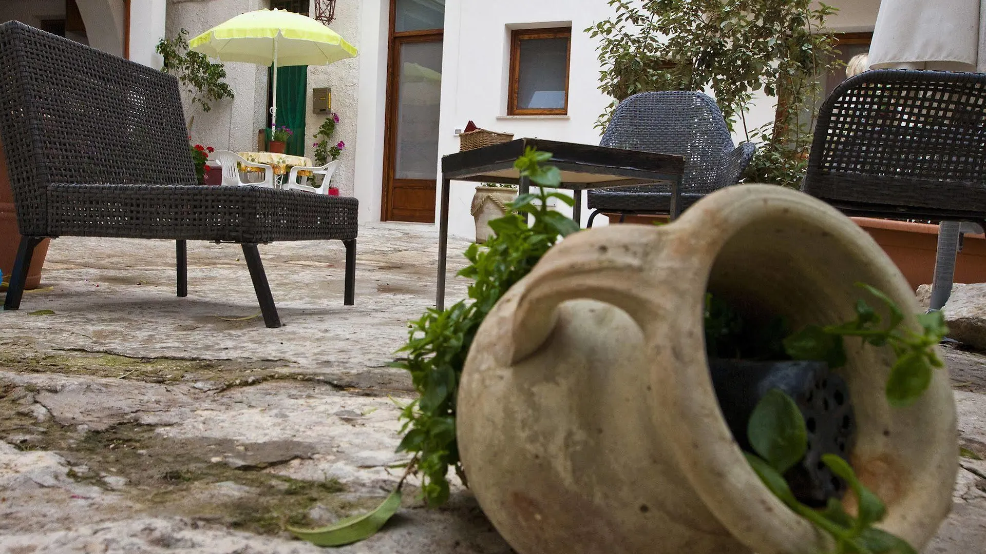 Aparthotel Cortile Antico Trapani 2*,  Italia