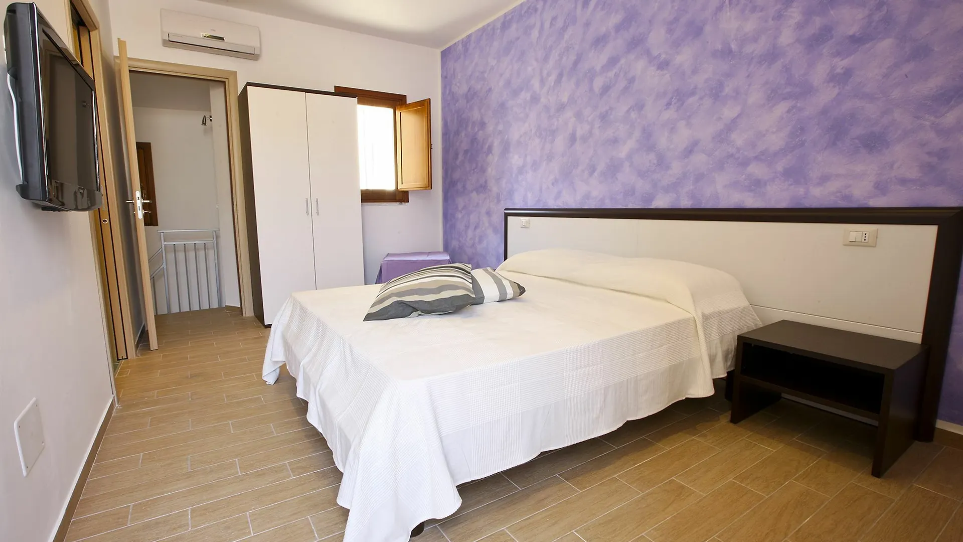 Aparthotel Cortile Antico Trapani 2*,  Italia